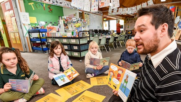 Students learn to read with phonics. 