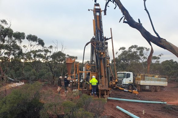 A drill rig on site at Accelerate Resources’ latest Spencers gold discovery outside Kalgoorlie in WA.