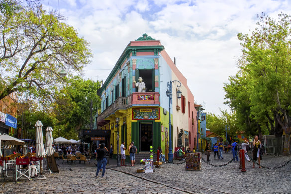 The colourful main square of the Camanito in the La Boca neighbourhood.
