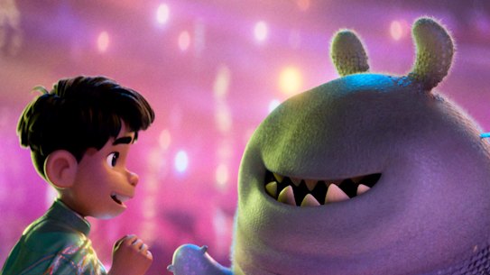 Elio and his alien friend Glordon.