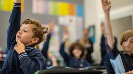 Kindergarten class sizes in public schools have been decreasing over the past three decades.