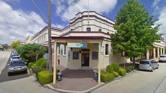 'Unfair': CBA admits to poor behaviour towards pub owners