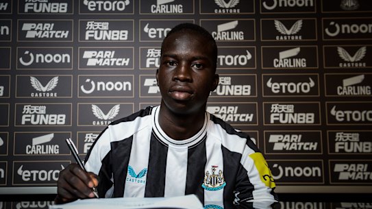 Garang Kuol has been officially unveiled by Newcastle United.