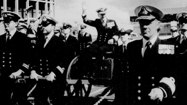 The Chief of Naval Staff, Vice-Admiral David Leach, retires after 43 years of service. He was ceremoniously "rowed ashore" by his officers in Canberra in 1985.