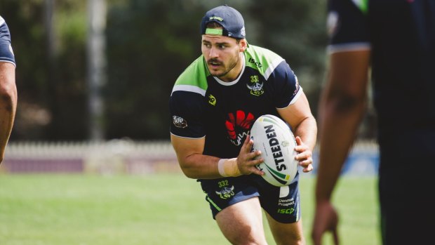 Aidan Sezer has agreed to terms for a two-year extension.