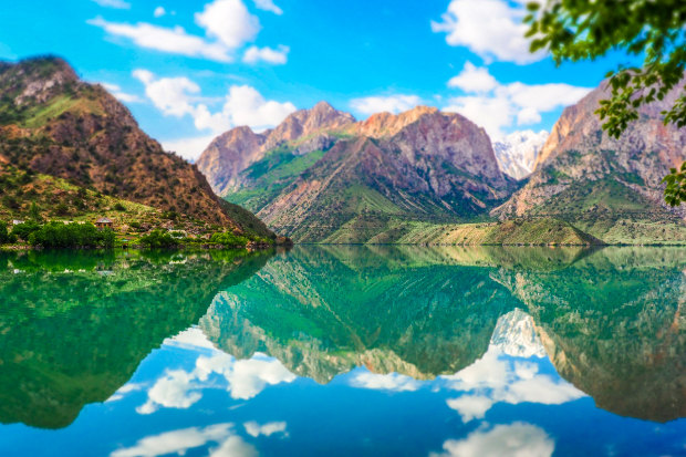 Irresistible: Lake Iskanderkul.