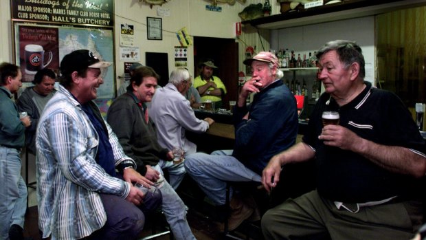 Going to your local pub to socialise is good for the brain, new research shows.