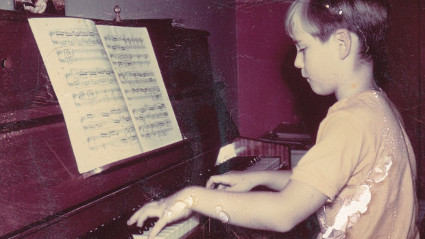 Geoffrey Tozer's brilliance at the keyboard was revealed at a very early age.