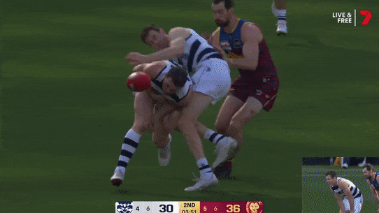 Jeremy Cameron’s injury moment.