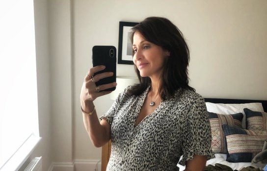Natalie Imbruglia has announced she is pregnant with her first child. 