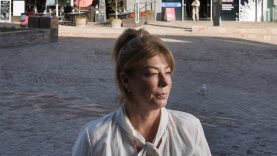 Fed Square's restaurant managers say slow foot traffic is crimping business.