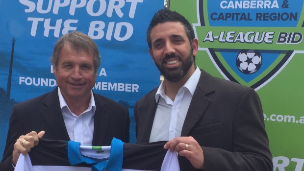 The Canberra A-League signed former Socceroos coach Ron Smith as their head of football. 
