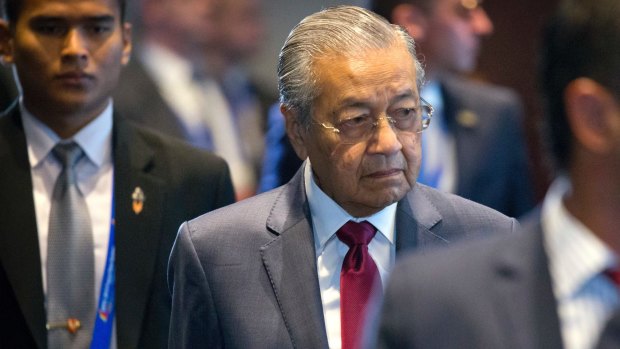 Malaysia has yet to clarify comments from Prime Minister Mahathir Mohamad saiying Lynas' operations could continue if radioactive residue was removed before its ore reached Malaysia. 