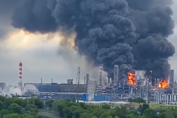 Ukrainian drones set Moscow refinery ablaze in major attack on Russian ...