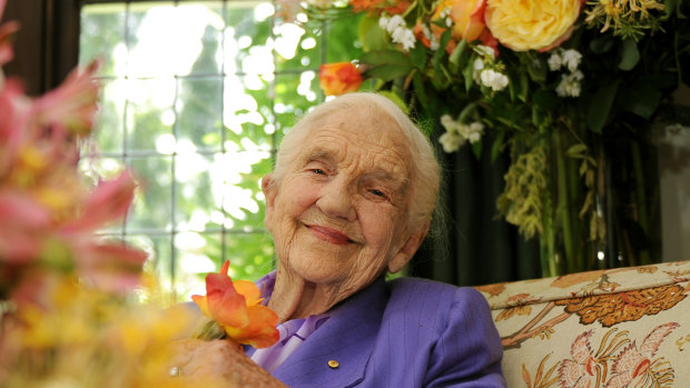 Then 99-year-old Dame Elisabeth Murdoch at Cruden Farm in 2008.