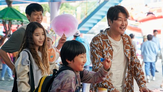 Broker is an exceptionally serious work and at the same time, a tender human comedy. 