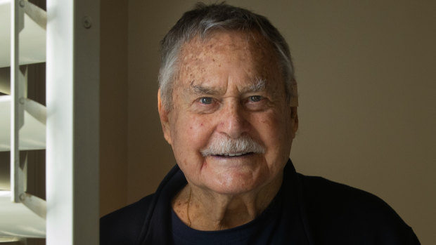 Ron Barassi and wife Cheryl test positive for COVID-19