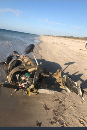 A gyrocopter aircraft crashed on a beach in Western Australia.