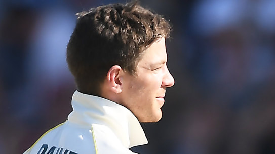 Tim Paine and Ben Stokes shake hands after England's one-wicket victory in the third Test.