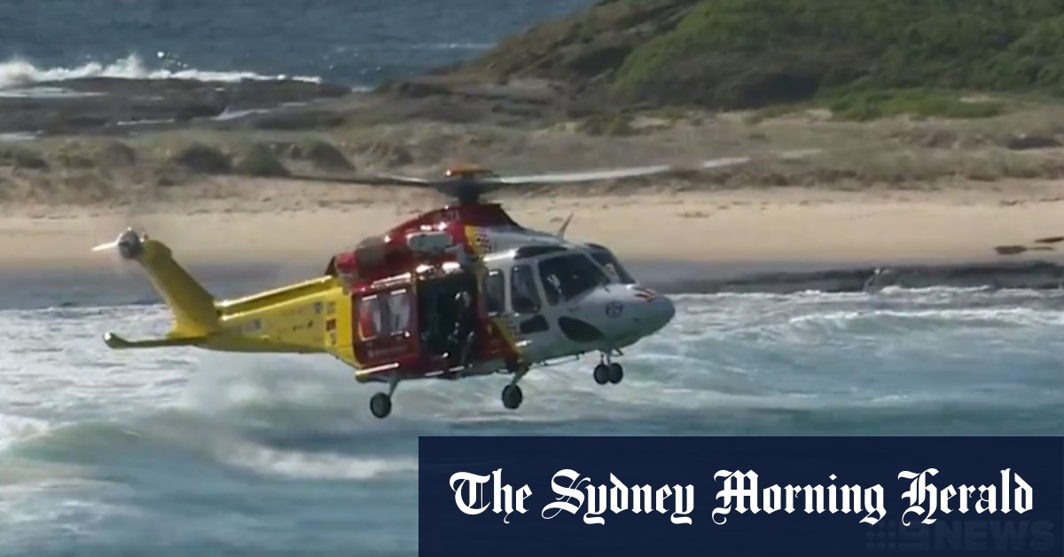 Lifejacket saves rock fisher's life as experts, councils say rock fishing safety laws a failure - Vimarsana News