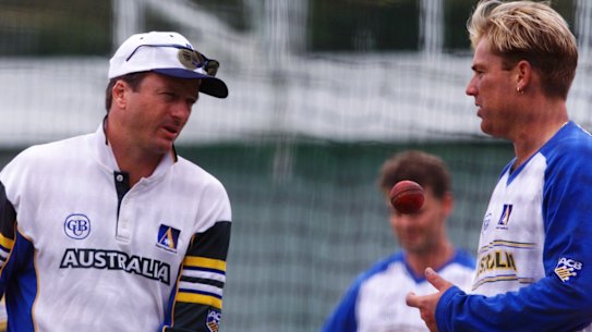 Steve Waugh and Shane Warne at training in 1999.