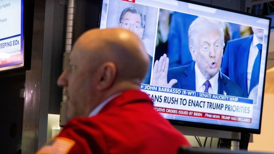 Bond traders are worried that President Donald Trump’s chaotic tariff rollouts and federal-workforce cuts will hurt the US economy,