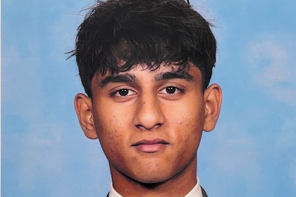 Rahul Desai, da Baulkham Hills High, liderou a Extensão de Matemática 1.