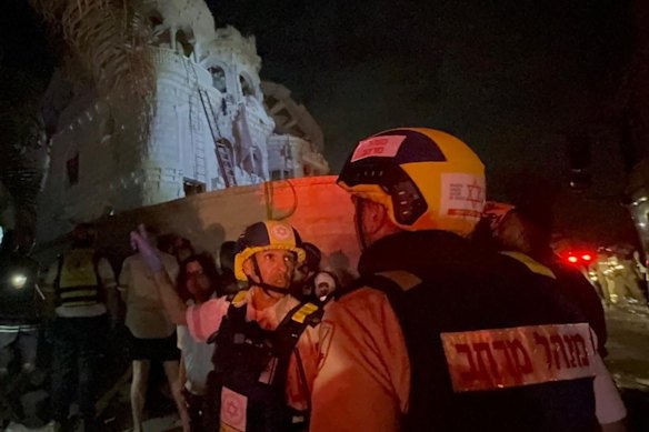 De Israëlische Rescue Authority Magen David Adom zei dat het net voor middernacht tot het incident in Noord -Israël werd geroepen.