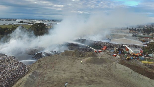 The huge fire at the SKM recycling plant in 2017. Photo supplied by MFB. 