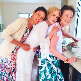 Kidman, centre, with her sister Antonia and mum Janelle.