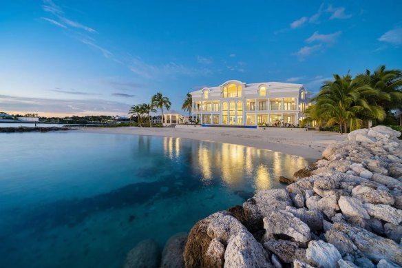Your own slice of paradise in the Bahamas.