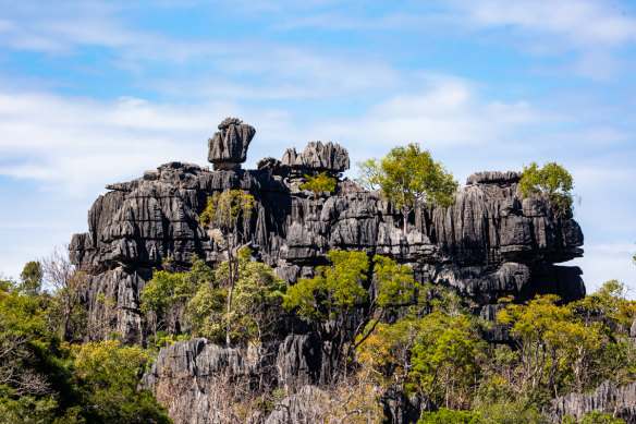 Exploring Namoroka “tsingy”.