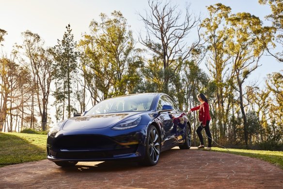 The uptake of electrical vehicles in Australia is not moving swiftly enough, a Liberal MP says.