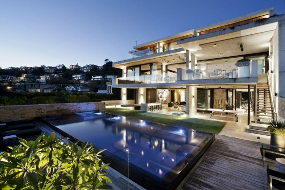 The Shaun Lockyer-designed residence on Mosman’s Taylors Bay sold for $30.5 million.