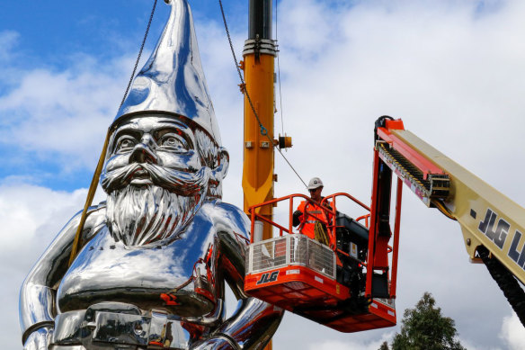 Frankie the gnome (aka Reflective Lullaby by Gregor Kregar) is removed from the roadside.