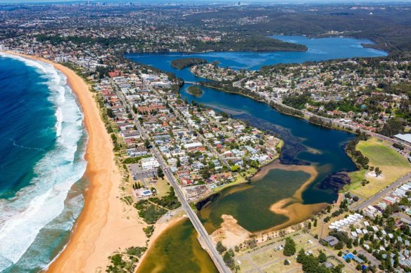 House values in a string of northern beaches suburbs dived during the market downturns, but have recorded sizeable rebounds since.