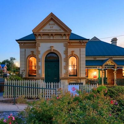 The tree-change towns where house values are getting cheaper