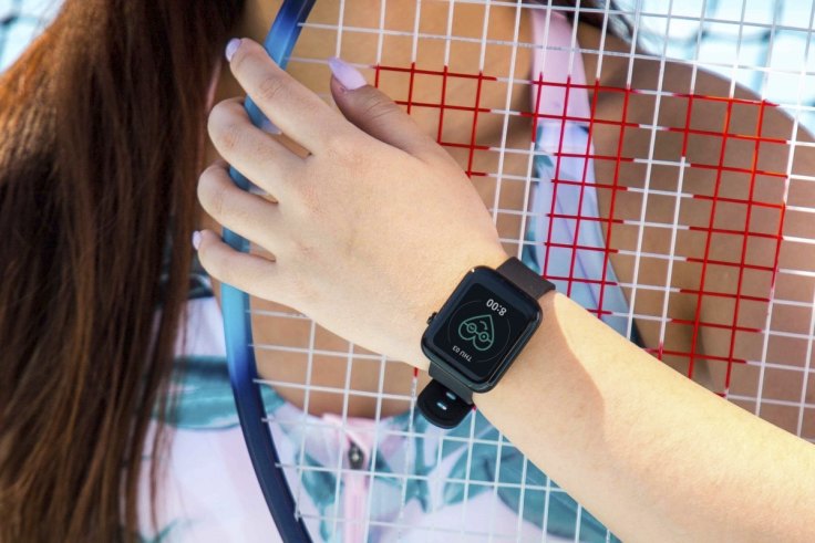 Xiaomi amazfit discount bip on hand
