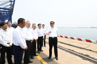 Xi Jinping on Hainan Island on Wednesday. 