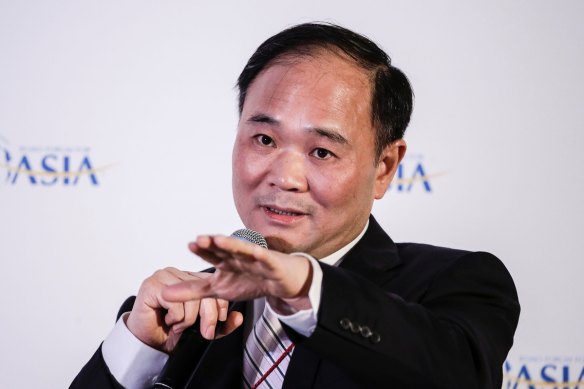 Chinese car billionaire Li Shufu is taking advantage after Western car companies exited Russia. 