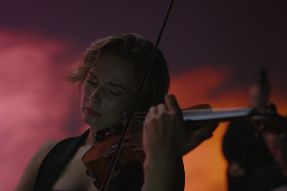 The Australian Chamber Orchestra, with principal violin Satu Vanska, perform Tabula Rasa.