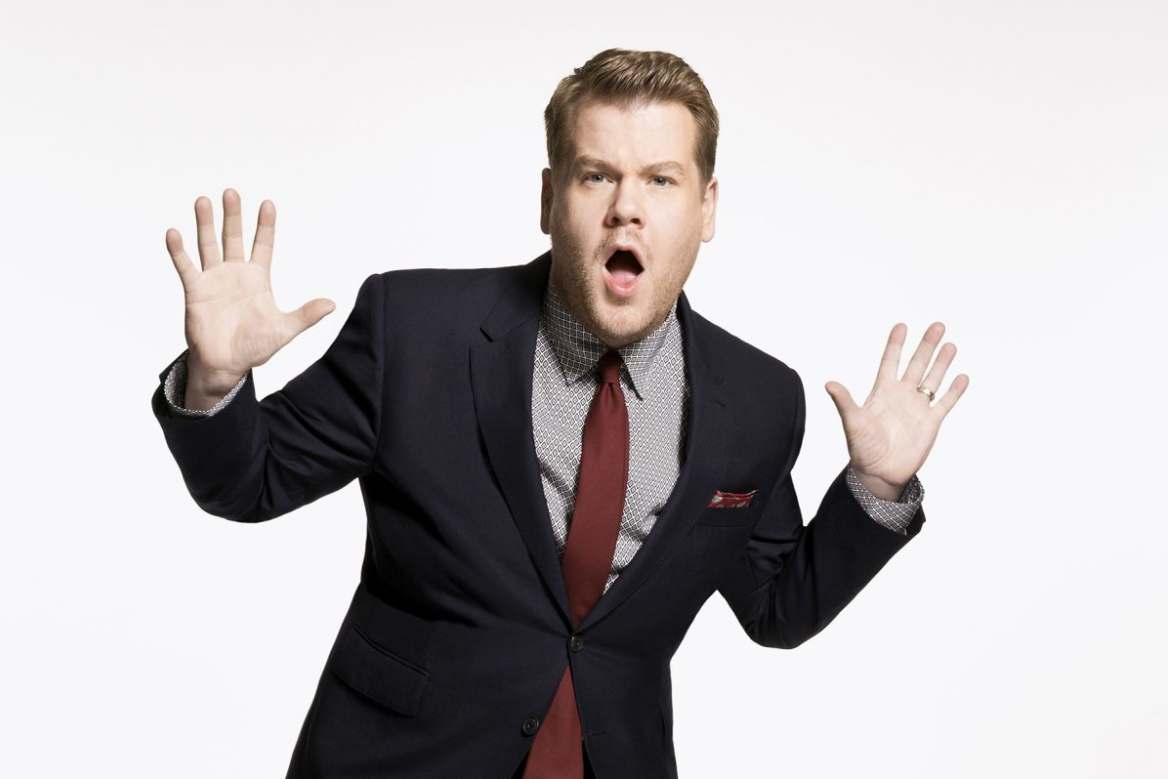 James corden show. Караоке ведущий США. The late late show with James Corden News. Джеймс Корден голый.