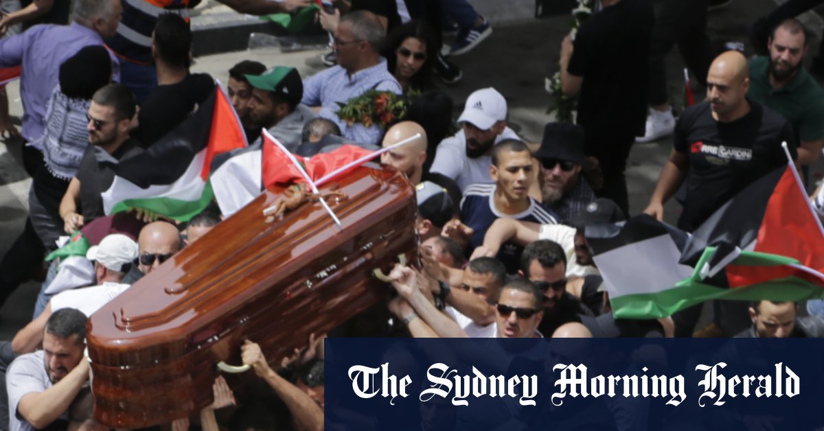 deeply-disturbed-israeli-police-beat-pallbearers-at-al-jazeera-journalists-funeral