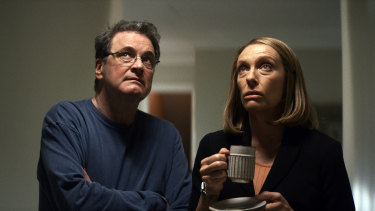 Colin Firth as Michael Peterson and Toni Collette as Kathleen in The Staircase.