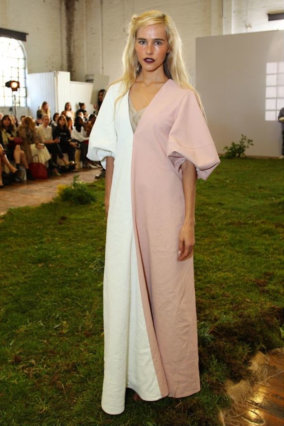 Isabel Lucas wearing Lee Mathews at Mercedes-Benz Fashion Week Australia.