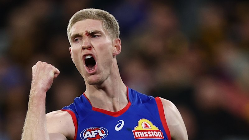 AFL LIVE: Brilliant Bulldogs storm home in defensive masterclass over stunned Hawks at the MCG