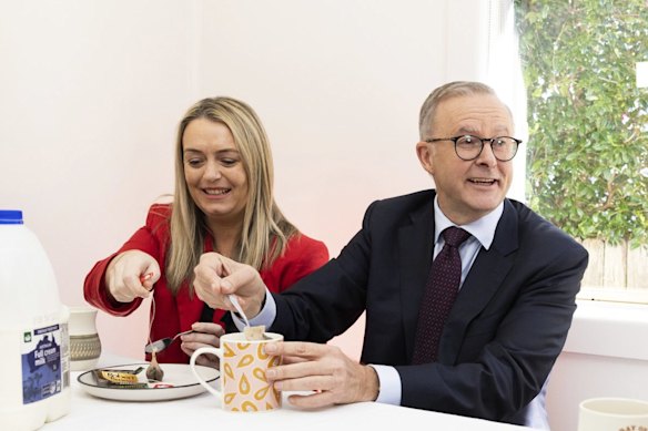 Tea has long had a role in politics. Then opposition leader Anthony Albanese and his partner Jodie Haydon enjoy a cup in 2022.