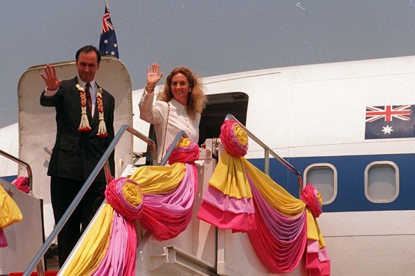 Paul Keating and his then wife Annita board the prime ministerial 707 after an official visit to Thailand, 1996.