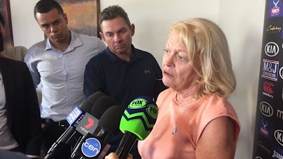 Pressure on all fronts: Business is not going well for Lynne Anderson.