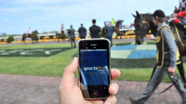 Online bookmakers have agreements in place to live-stream Victorian thoroughbred racing on their digital channels.